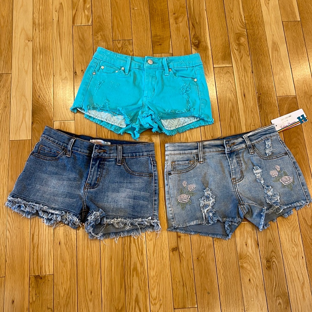 3 pair vintage Havana/tractr shorts 12